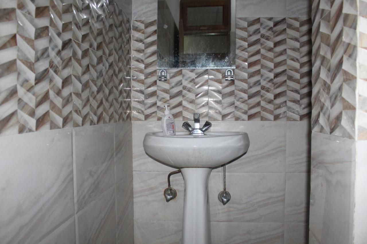 Wellness Home Лакхнау Экстерьер фото